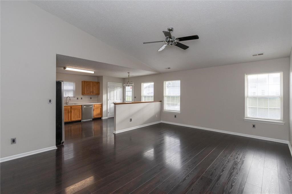5323 Melbourne Road Indianapolis, IN 46228 - Photo 8 of 21 Gallery Image 8