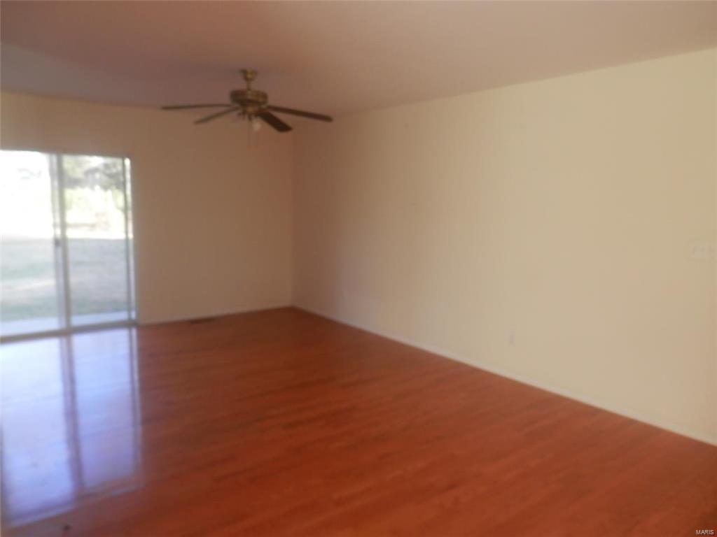 2826 Old Hanley Road St. Louis, MO 63114 - Photo 15 of 16 Gallery Image 15