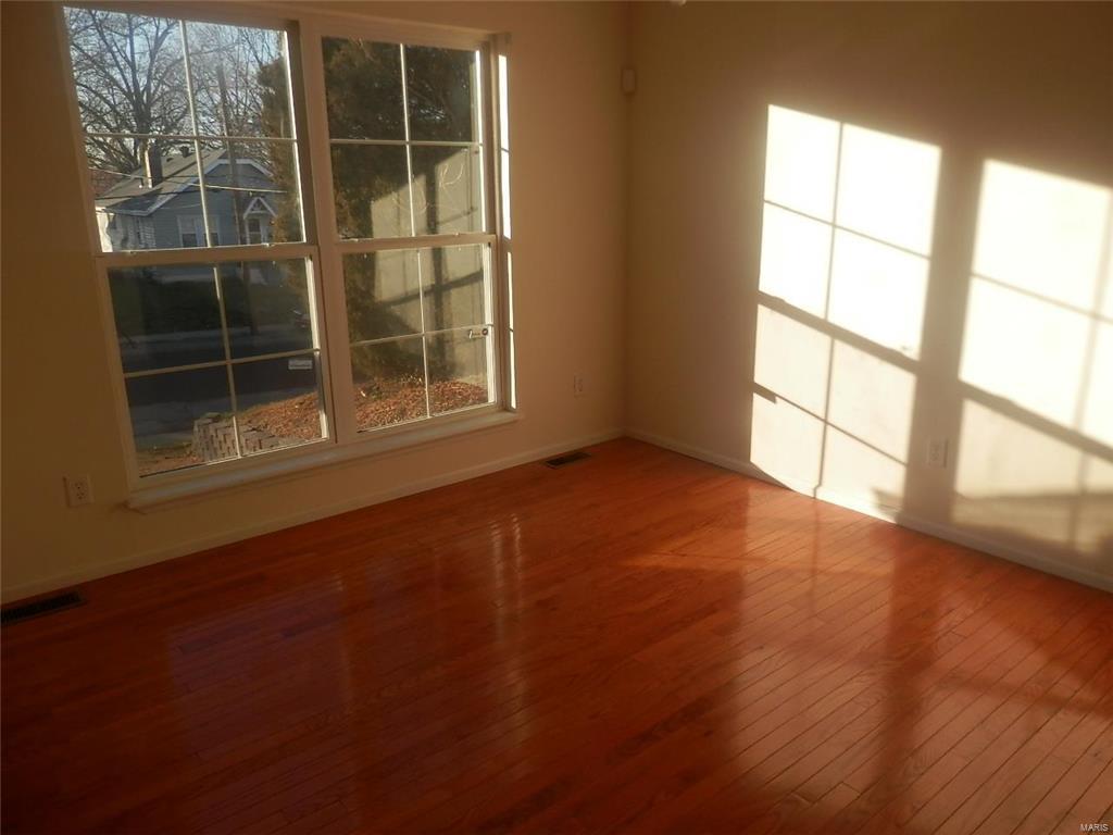 2826 Old Hanley Road St. Louis, MO 63114 - Photo 4 of 16 Gallery Image 4