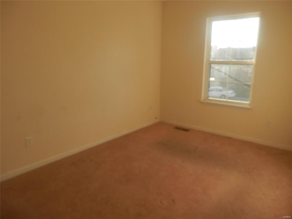 2826 Old Hanley Road St. Louis, MO 63114 - Photo 8 of 16 Gallery Image 8
