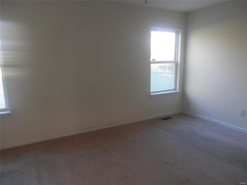 2826 Old Hanley Road St. Louis, MO 63114 - Photo 10 of 16 Gallery Image 10