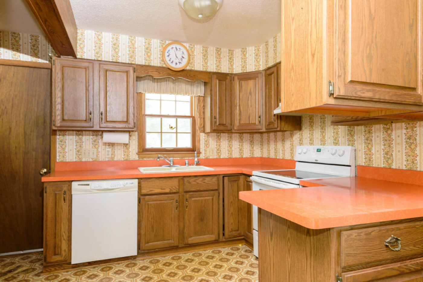 2211 Meachem Road Battle Creek, MI 49017 - Photo 10 of 30 Meachem_Rd_2211_BattleCreek_49017-8