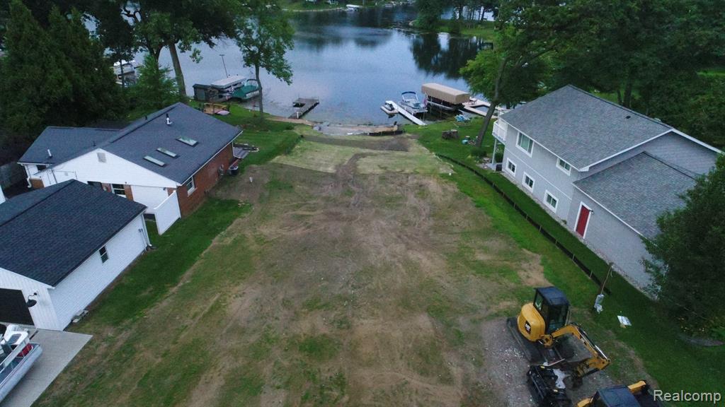 10418 King Road Davisburg, MI 48350 - Photo 7 of 62