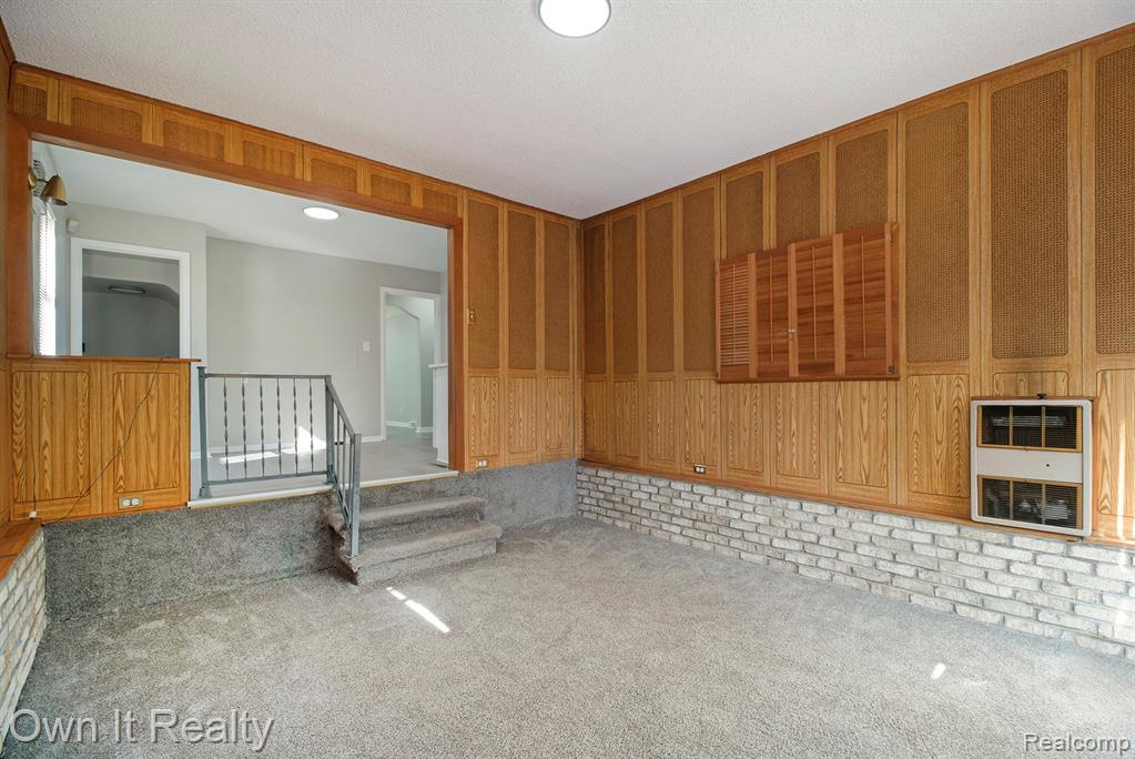 11662 Chatham Redford, MI 48239 - Photo 5 of 26