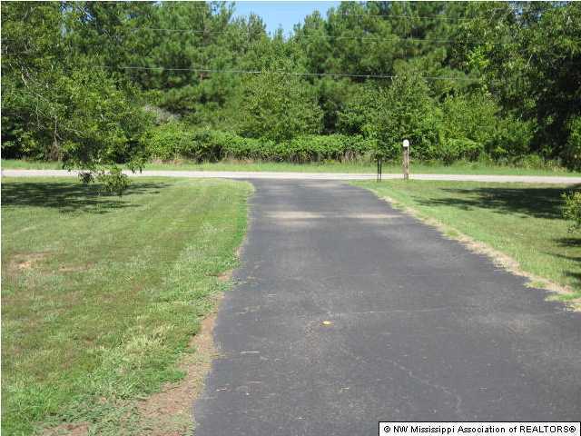 636 Leewood Road Holly Springs, MS 38635 - Photo 3 of 11 Additional Photo