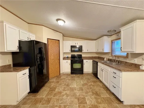 $129,000 | 111 Pembrooke Drive, Delmont, PA 15626