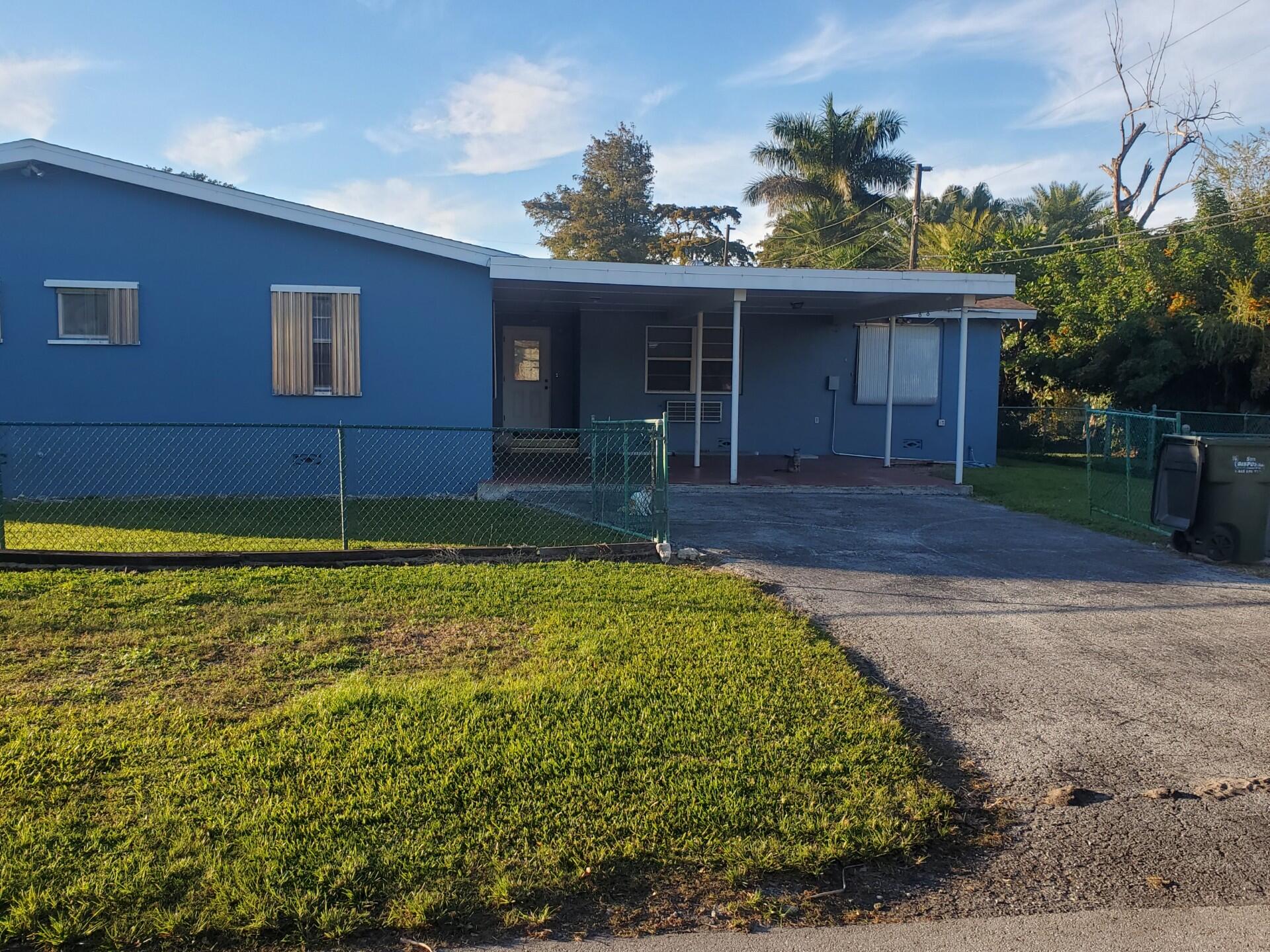 37001 2nd Street Canal Point, FL 33438 - Photo 2 of 12 16822693-B387-4BEF-808D-F327478042EE