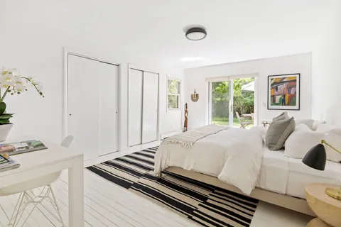 $1,799,000 | 60 Northwest Landing Road, East Hampton, NY 11937