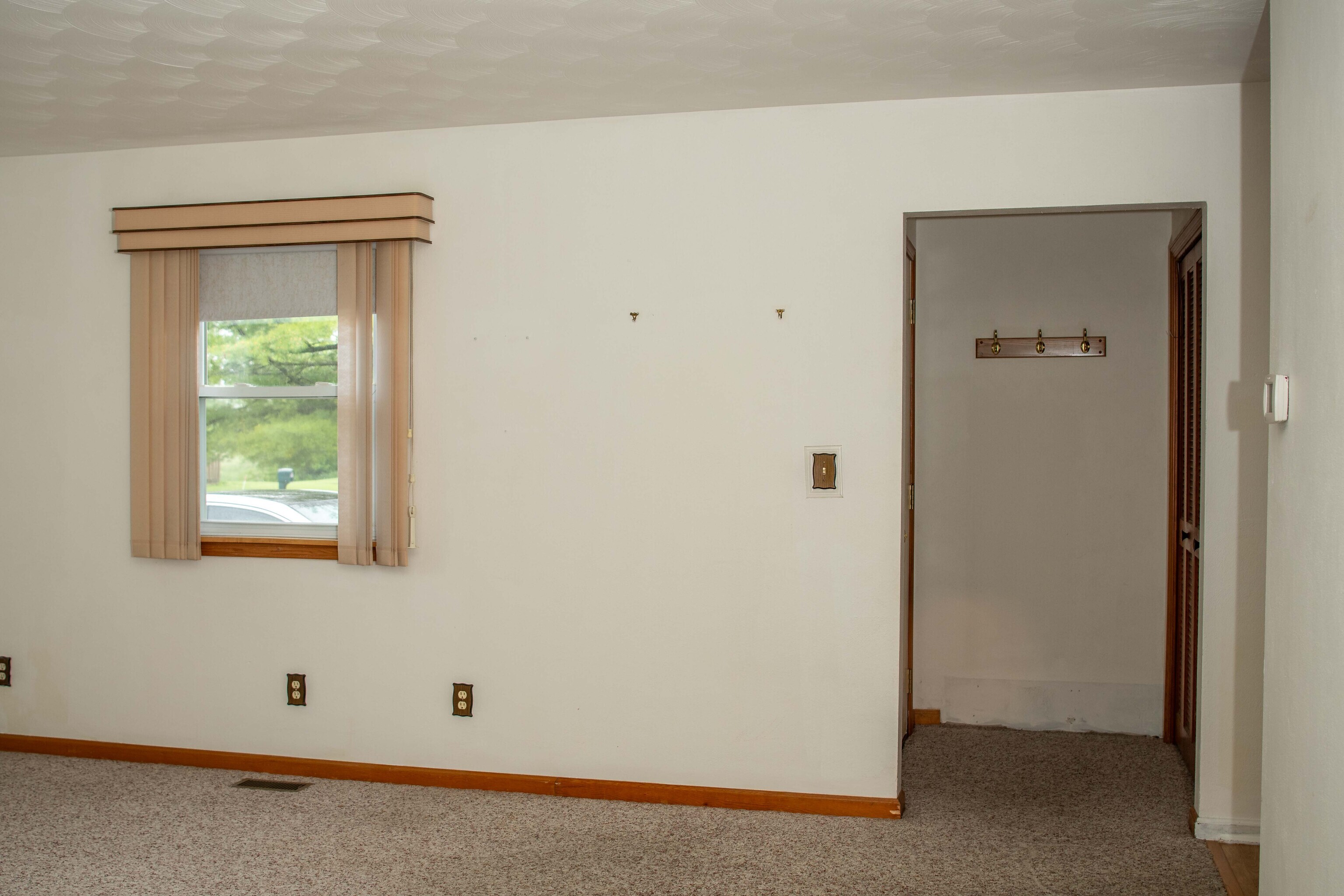 936 Delmar Road Anderson, IN 46013 - Photo 8 of 40 Gallery Image 8