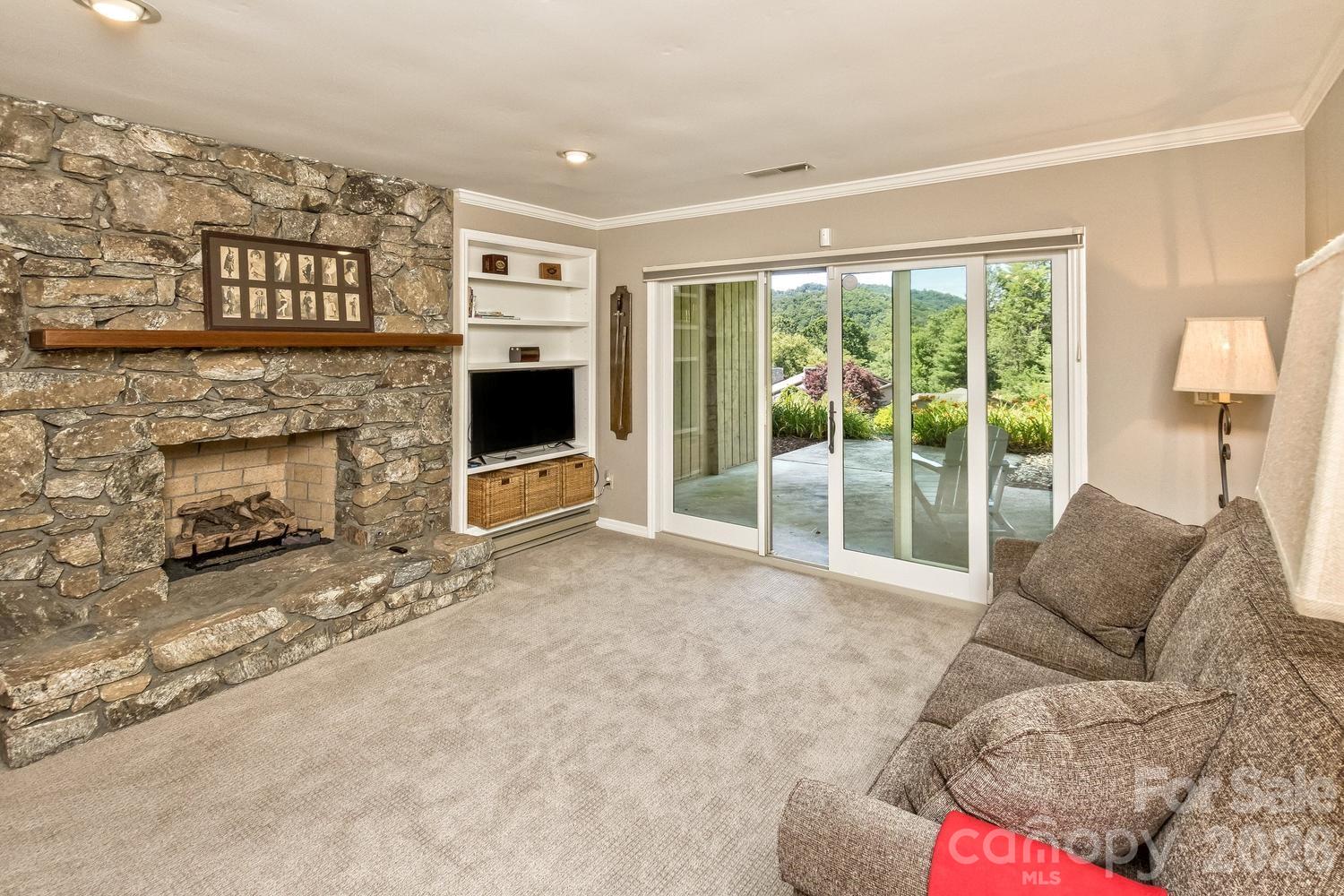 9 Ridge Terrace Asheville, NC 28804 - Photo 19 of 32
