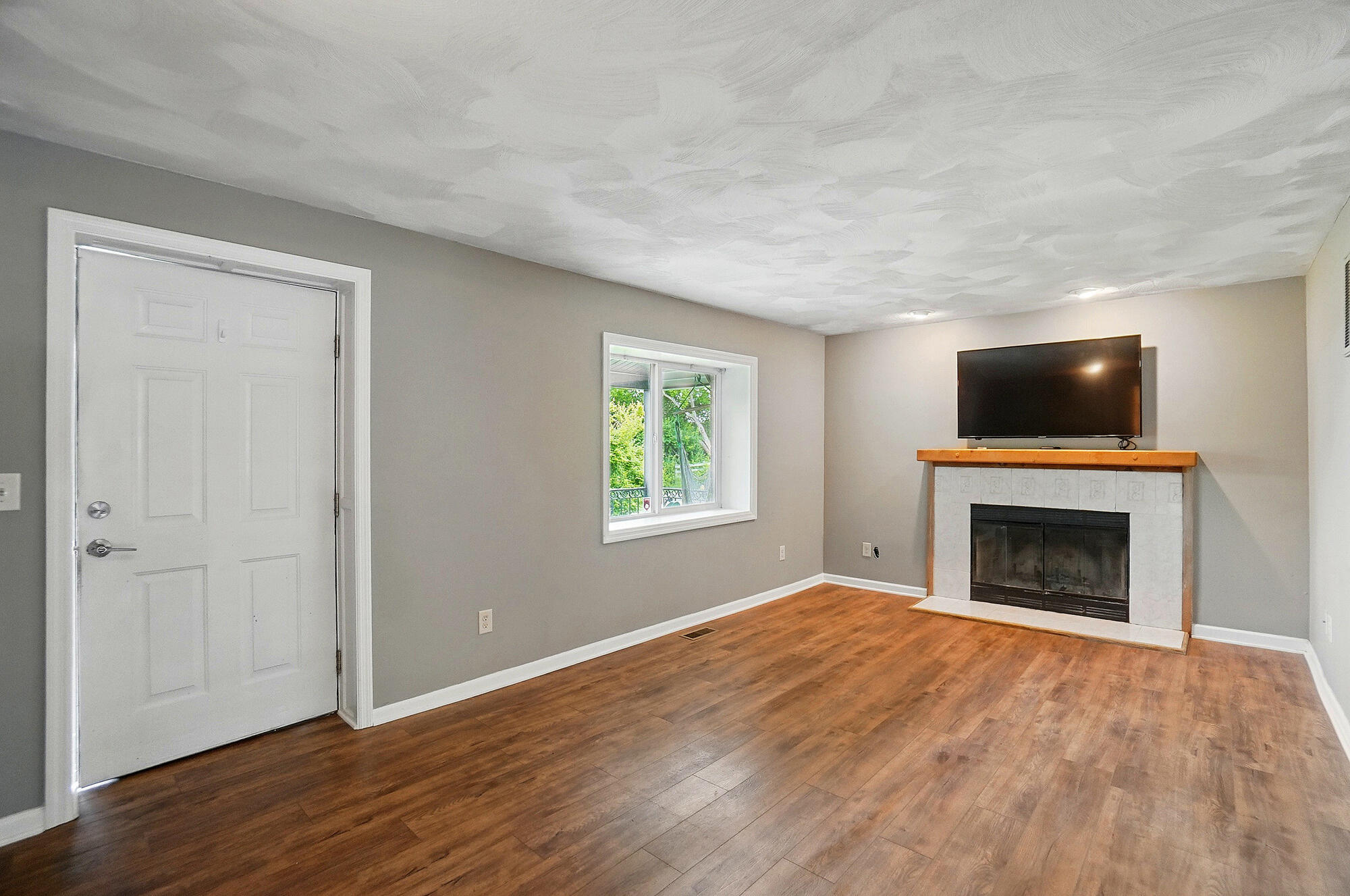 1370 Carpenter Road Bellbrook, OH 45305 - Photo 7 of 53 Gallery Image 7