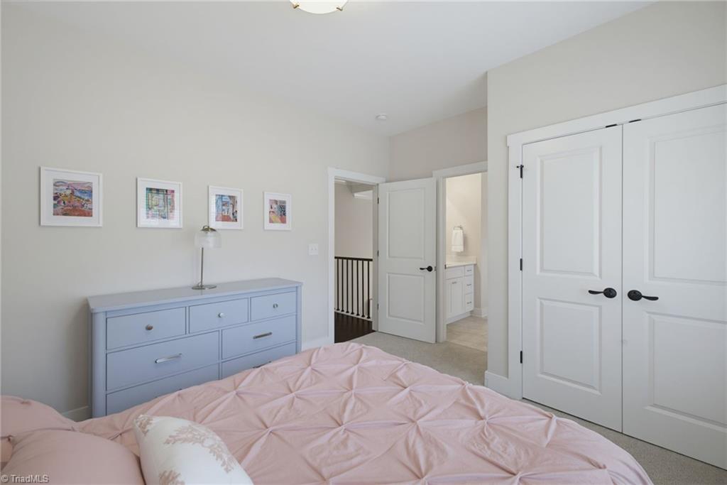 1504 Independence Road Greensboro, NC 27408 - Photo 30 of 49