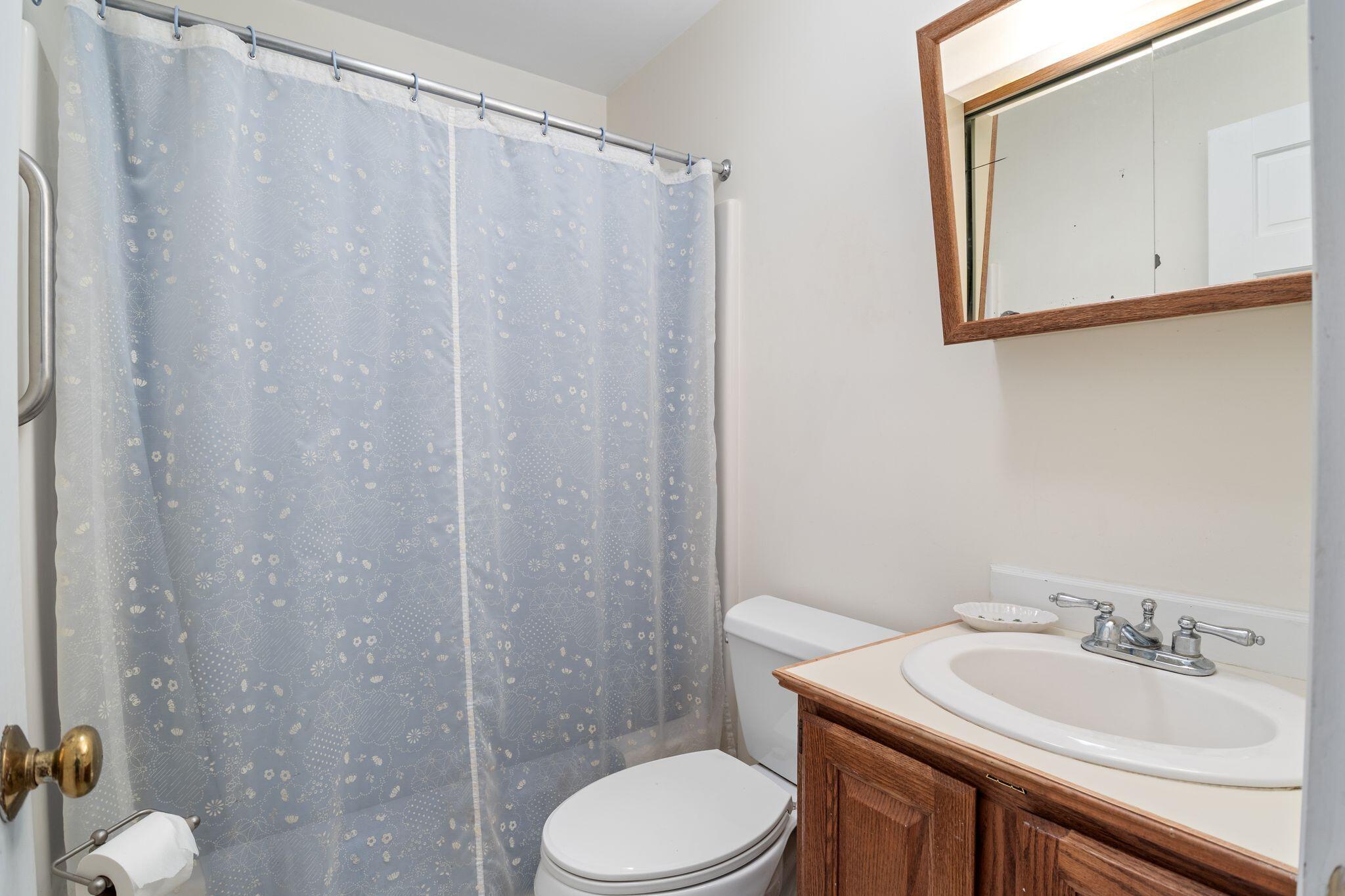 6 Passaic Road Cape Neddick, ME 03902 - Photo 26 of 35 Bath