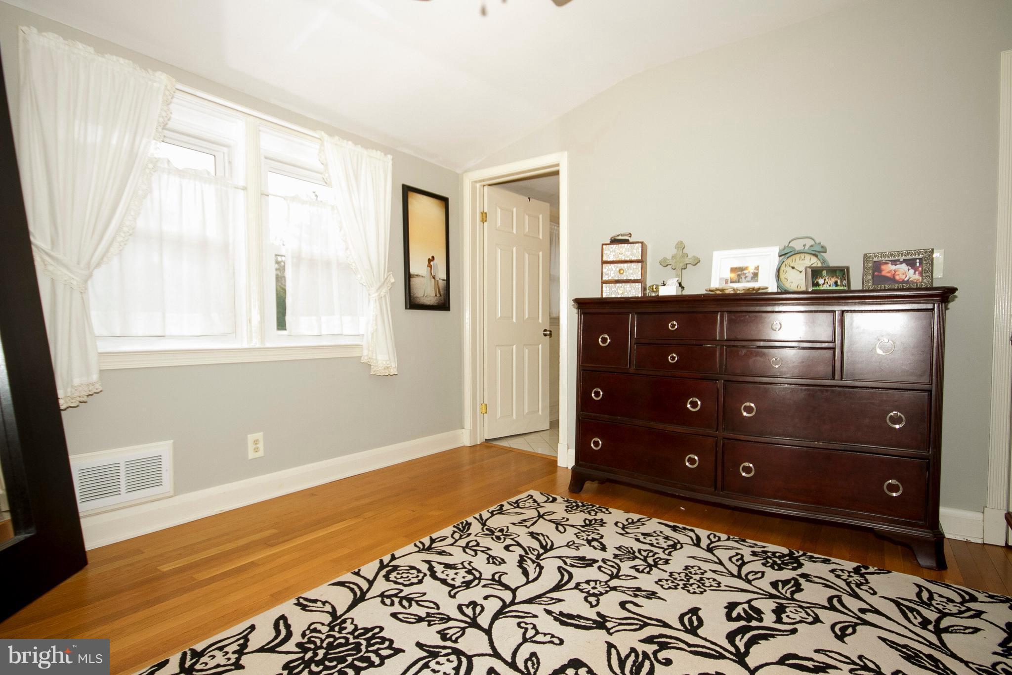23 Hilltop Road Towson, MD 21286 - Photo 21 of 27 View to attached master bath.