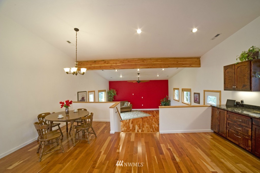 4805 South Pass Road Sumas, WA 98295 - Photo 11 of 22