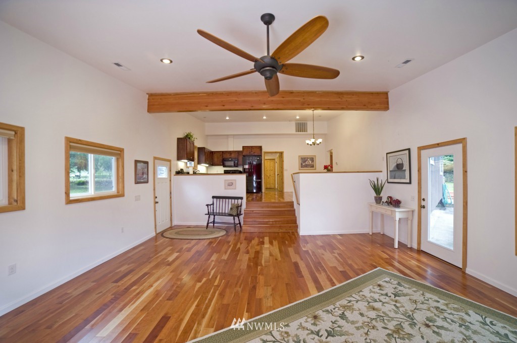 4805 South Pass Road Sumas, WA 98295 - Photo 8 of 22