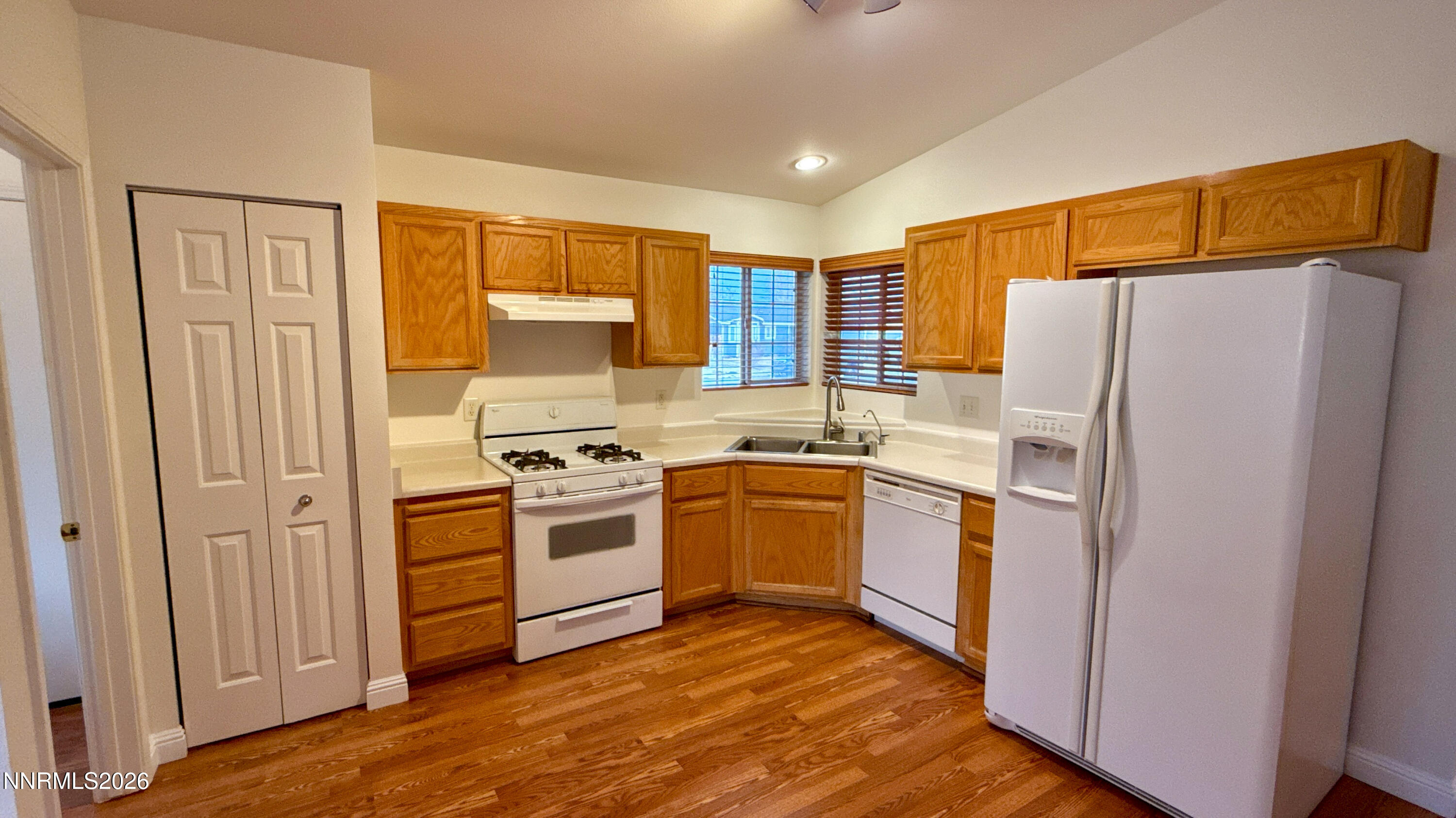 555 Ranch Road Fernley, NV 89408 - Photo 6 of 28 Flow_IMG_20260206_165254_01_913