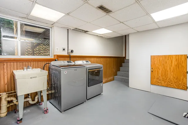 $250,000 | 1954 West Midland Road, Auburn, MI 48611