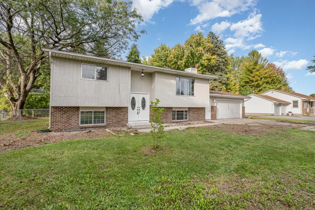 $250,000 | 1954 West Midland Road, Auburn, MI 48611