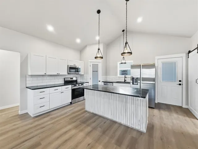 $298,900 | 310 South Eastland, Iredell, TX 76649