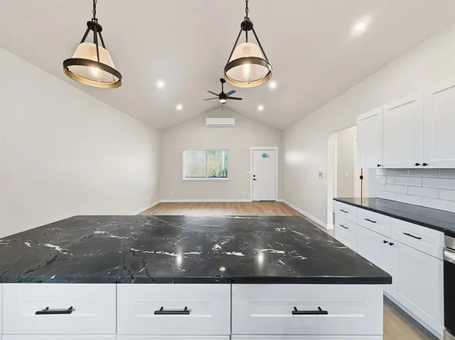 $298,900 | 310 South Eastland, Iredell, TX 76649