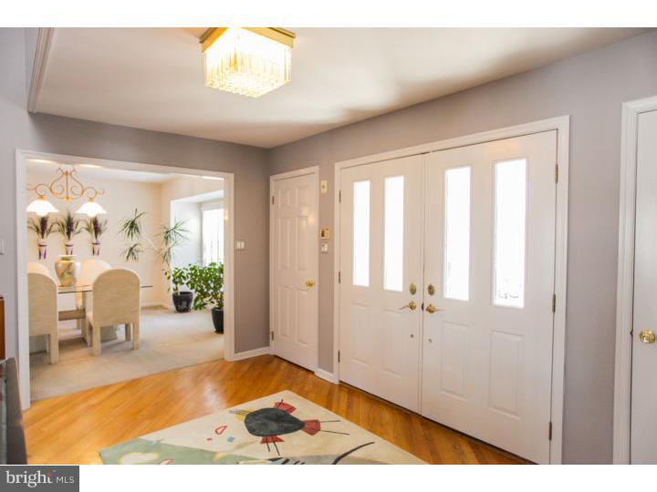 1510 Dillon Road Ambler, PA 19002 - Photo 3 of 24 Foyer