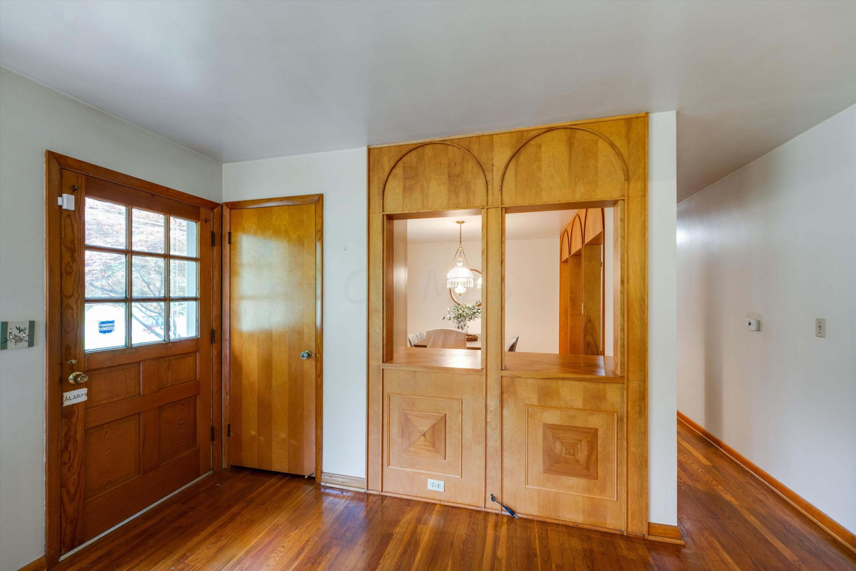 652 Bernhard Road Columbus, OH 43213 - Photo 12 of 53 18-dsc03088-dsc03090