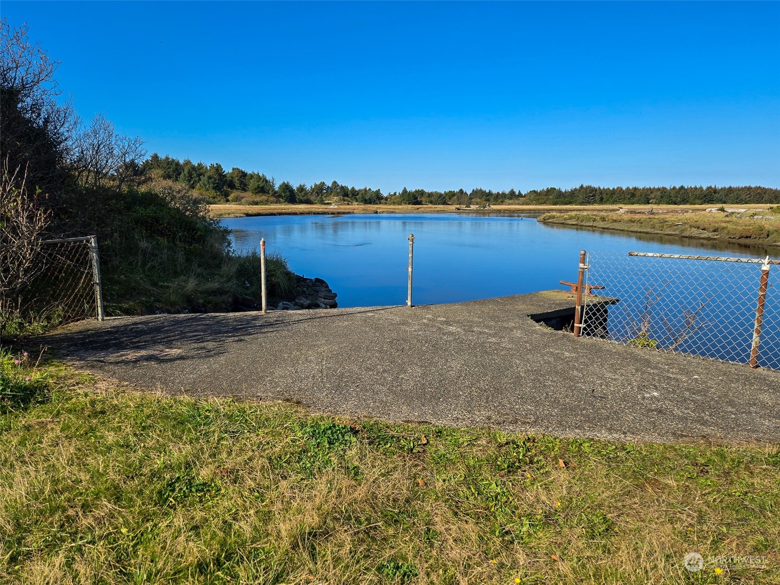 3137 Highway 109 Copalis Beach, WA 98535 - Photo 8 of 17 a street view with ocean view