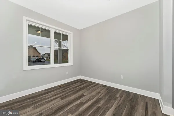 a view of empty room with window