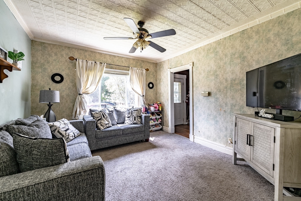 42 George Street West Springfield, MA 01089 - Photo 13 of 30 Gallery Image 13