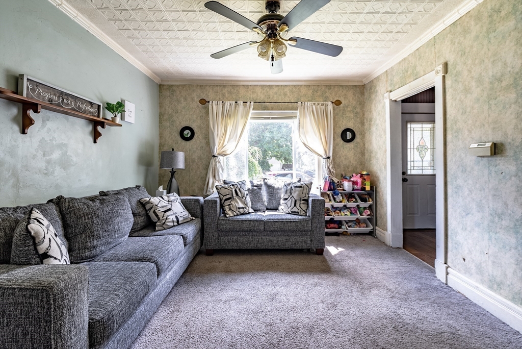 42 George Street West Springfield, MA 01089 - Photo 14 of 30 Gallery Image 14