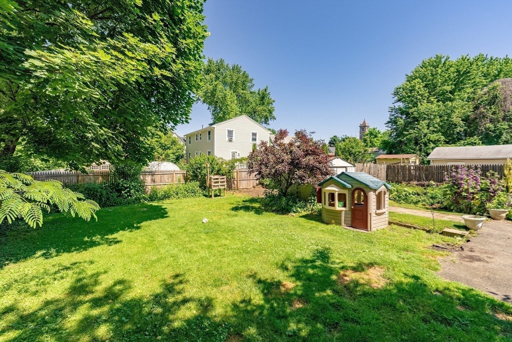 42 George Street West Springfield, MA 01089 - Photo 30 of 30 Gallery Image 30