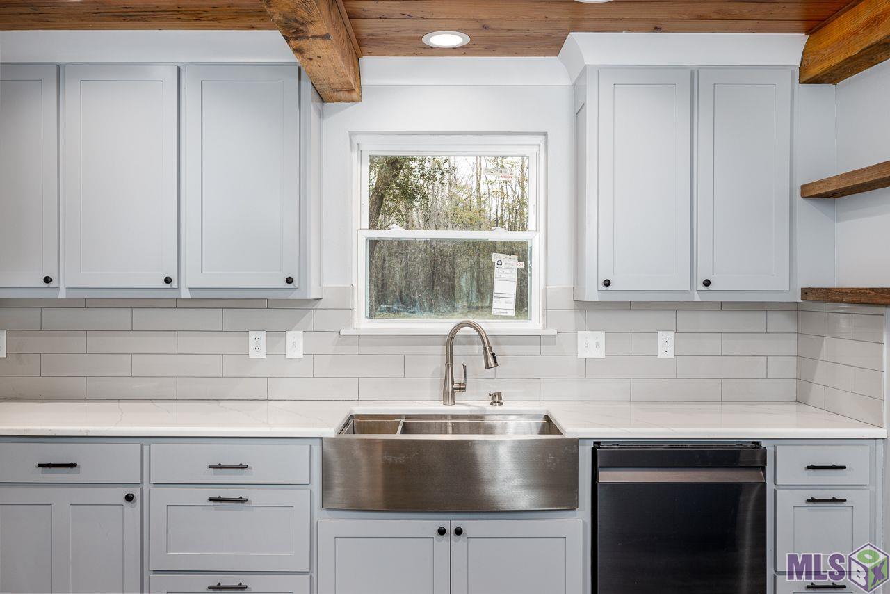 14822 Brown Road Baker, LA 70714 - Photo 9 of 25