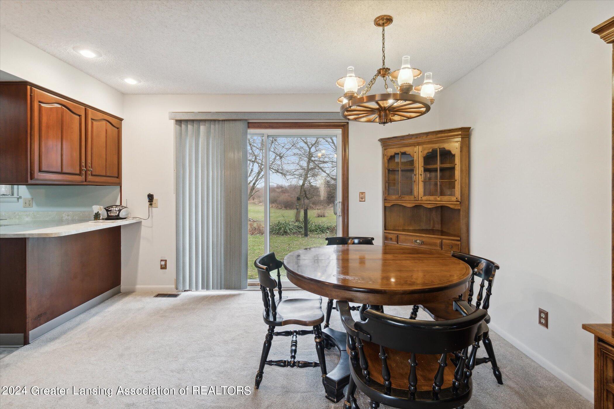 4713 Pares Road Dimondale, MI 48821 - Photo 20 of 61 18-4713-Pares-Rd-Diamondale-MI-48821-Win