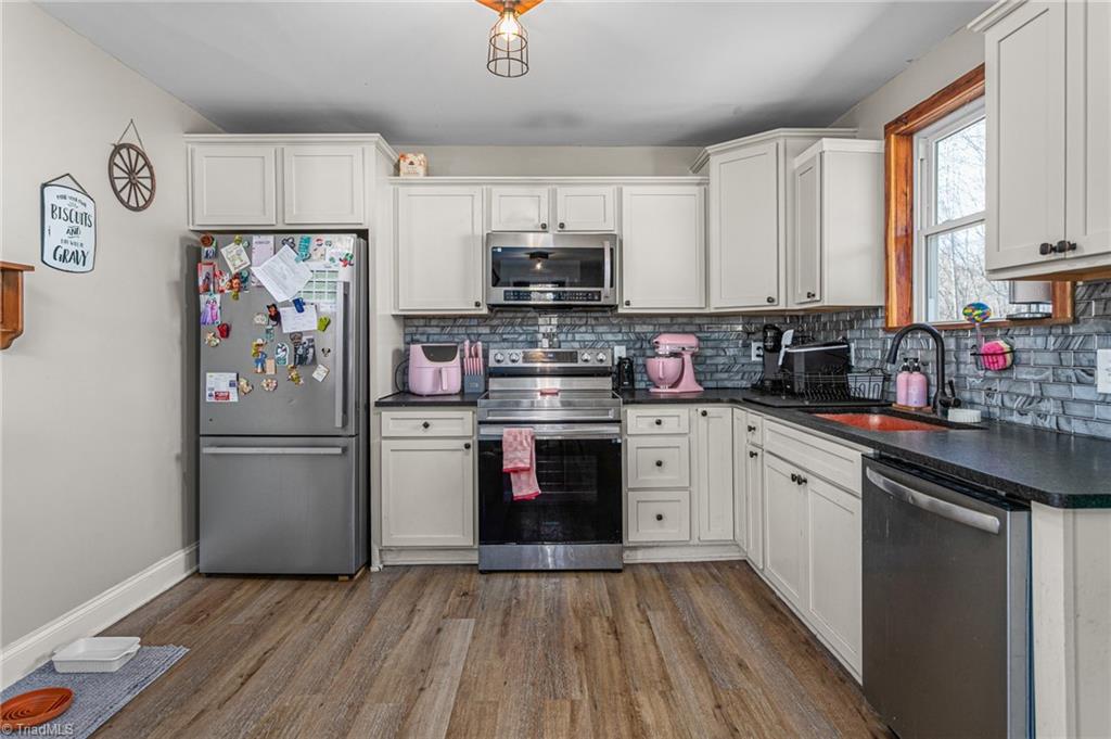 118 Shady Grove Road Eden, NC 27288 - Photo 11 of 30