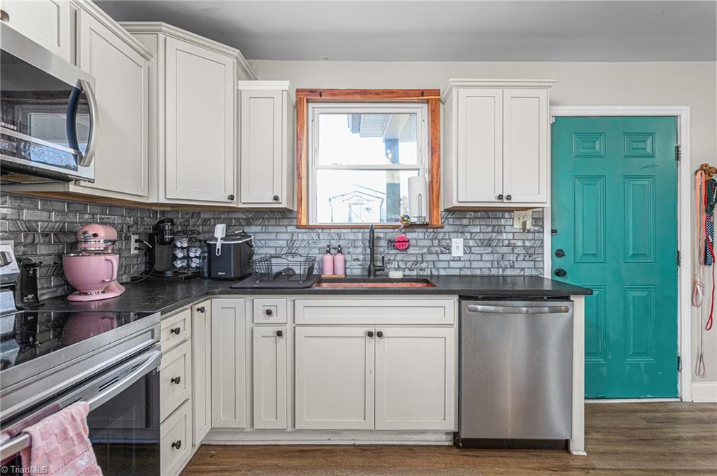 118 Shady Grove Road Eden, NC 27288 - Photo 13 of 30