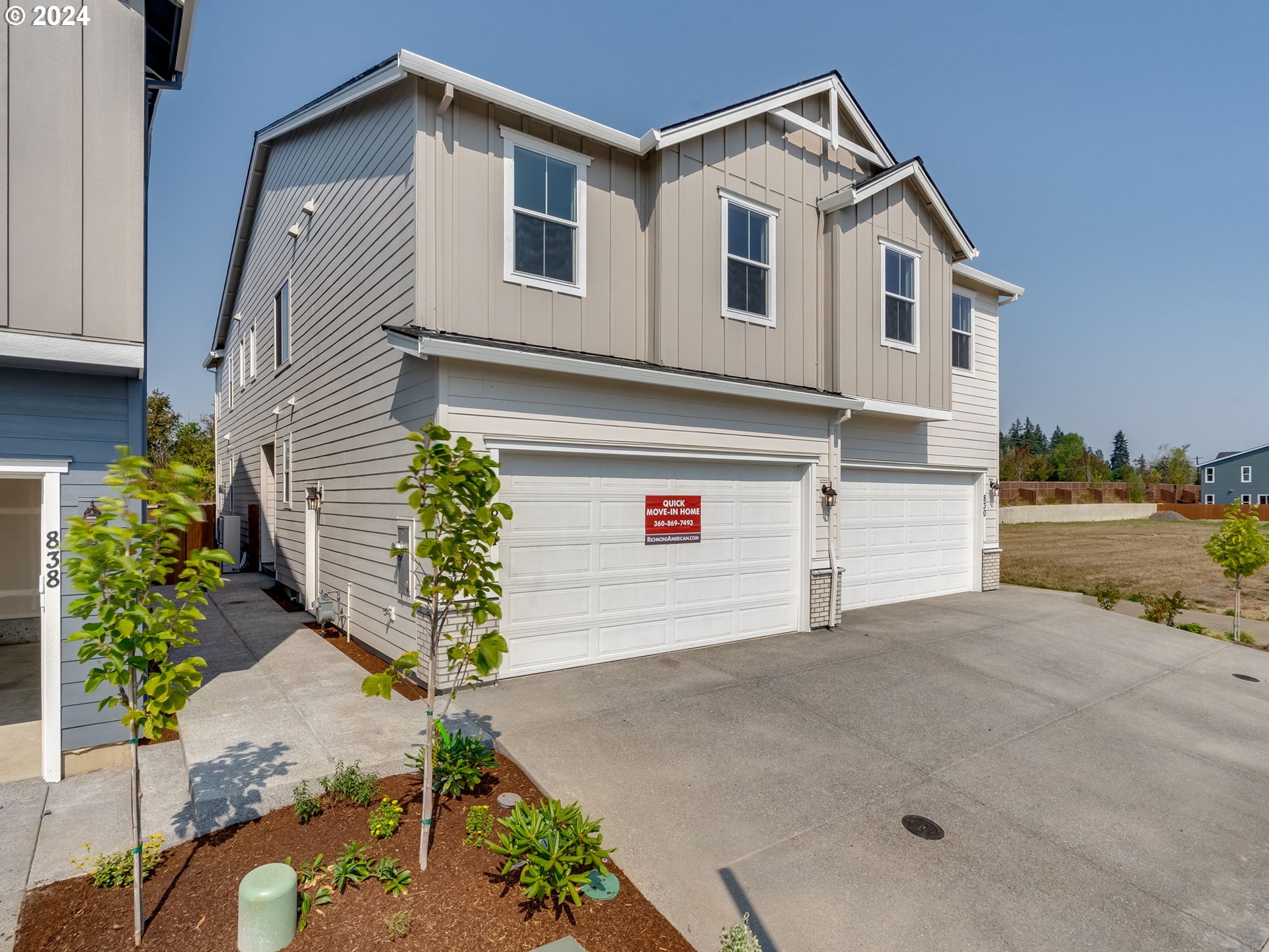 850 Northwest 178th Street Ridgefield, WA 98642 - Photo 2 of 48 a view of a house with a garage
