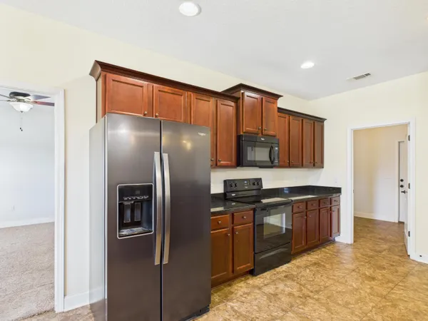 $2,400 | 4546 Live Oak Church Road, Crestview, FL 32539