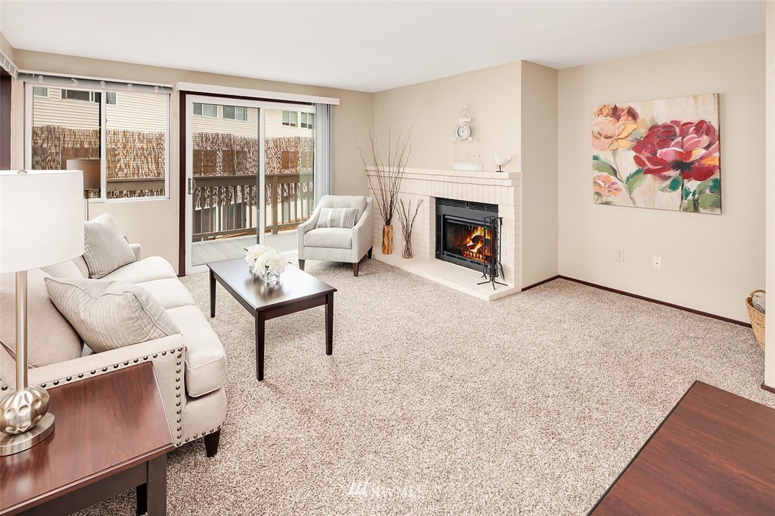 22906 Edmonds Way, Unit 13 Edmonds, WA 98020 - Photo 7 of 14