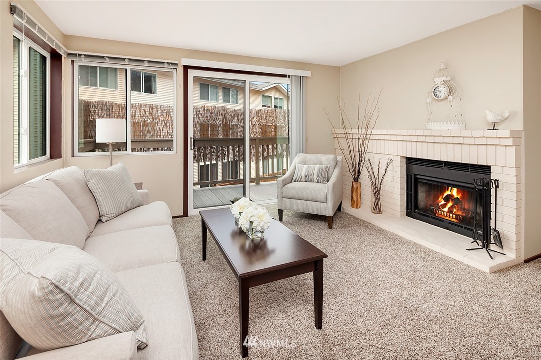 22906 Edmonds Way, Unit 13 Edmonds, WA 98020 - Photo 8 of 14