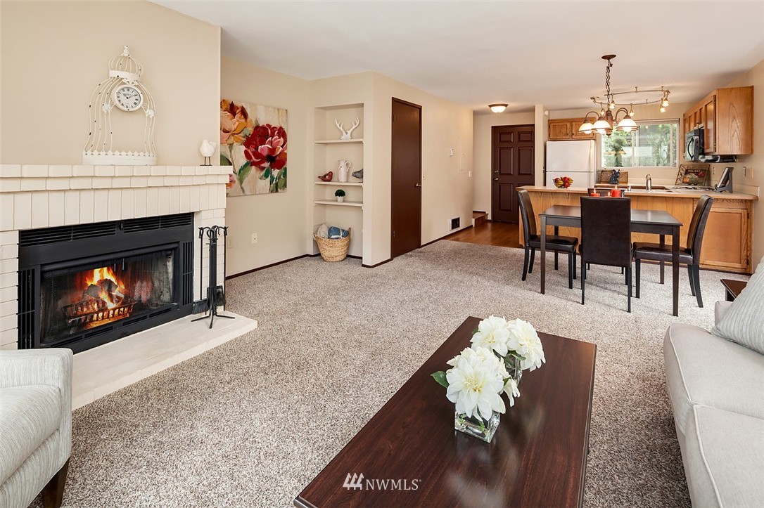 22906 Edmonds Way, Unit 13 Edmonds, WA 98020 - Photo 9 of 14