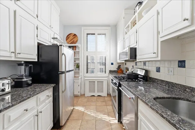 $888,000 | 826 Washington Street, Unit 2, Hoboken, NJ 07030