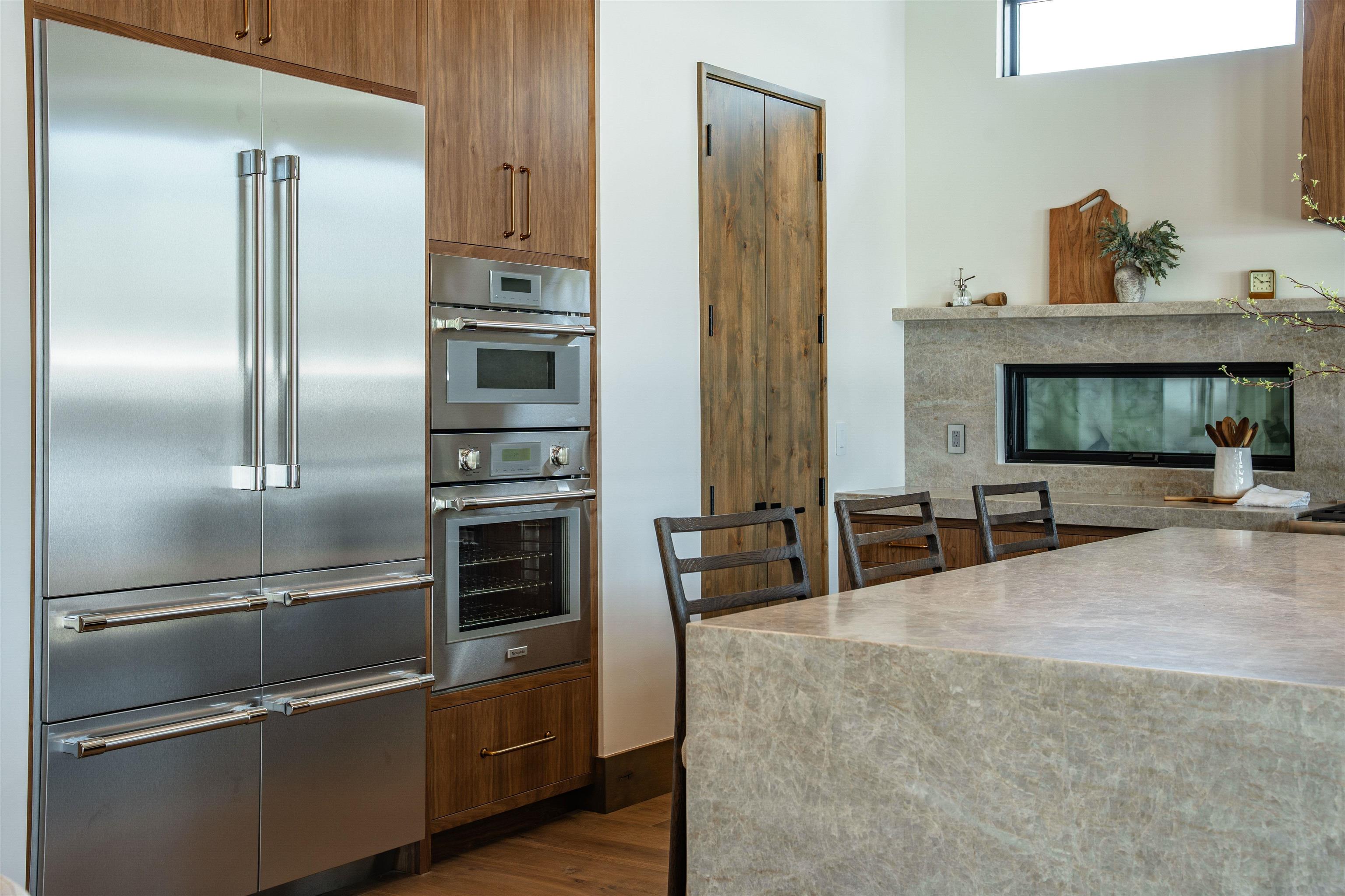 11646 Henness Road Truckee, CA 96161 - Photo 10 of 28