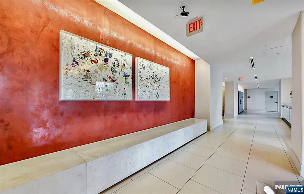 1709 Hudson Park, Unit 1709 Edgewater, NJ 07020 - Photo 6 of 9