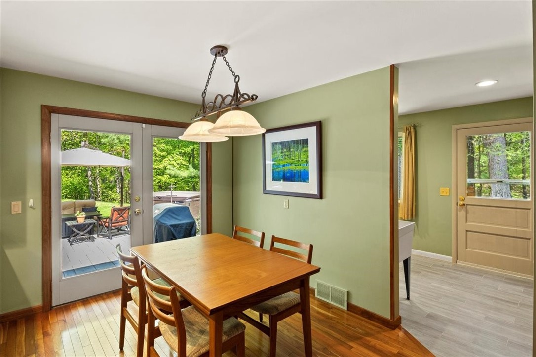 440 Hoffman Road Irondequoit, NY 14622 - Photo 13 of 39