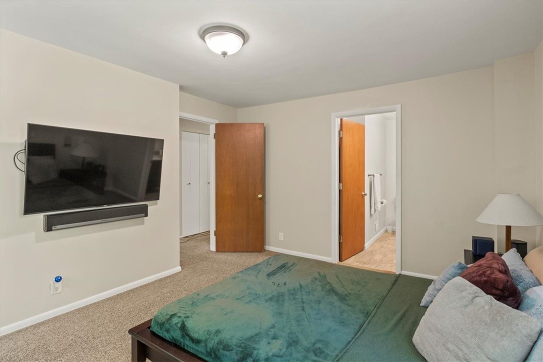 440 Hoffman Road Irondequoit, NY 14622 - Photo 15 of 39