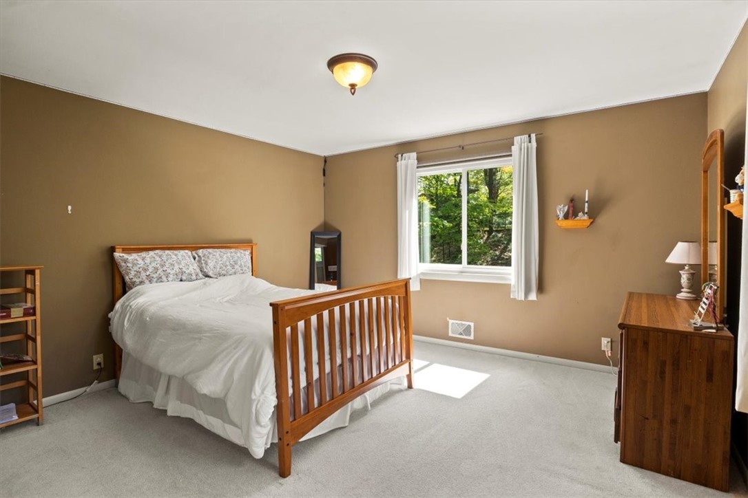 440 Hoffman Road Irondequoit, NY 14622 - Photo 17 of 39