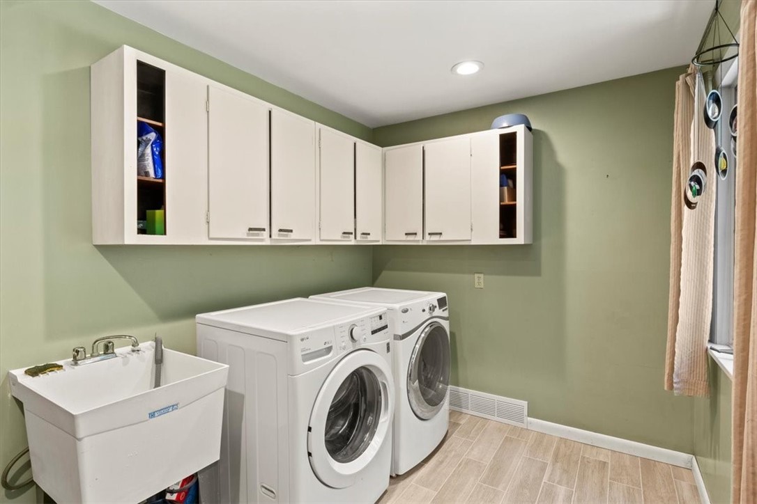 440 Hoffman Road Irondequoit, NY 14622 - Photo 20 of 39