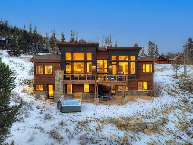 a view of lake and mountain view