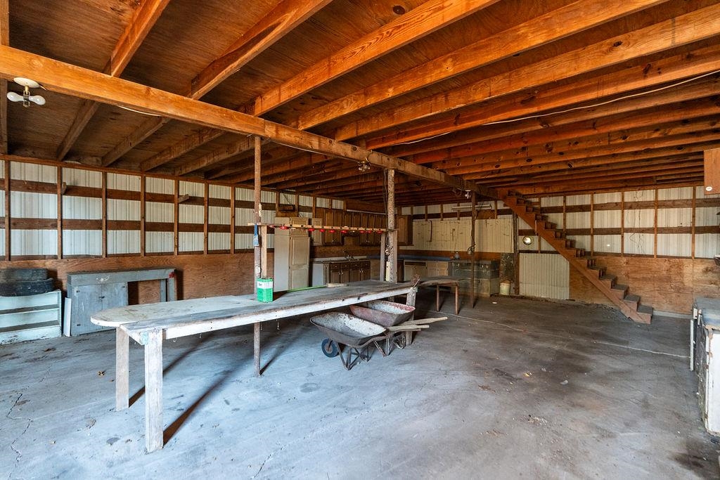 303-301 Miller Road Waynesboro, VA 22980 - Photo 21 of 74 Tons of Space & Work Tables